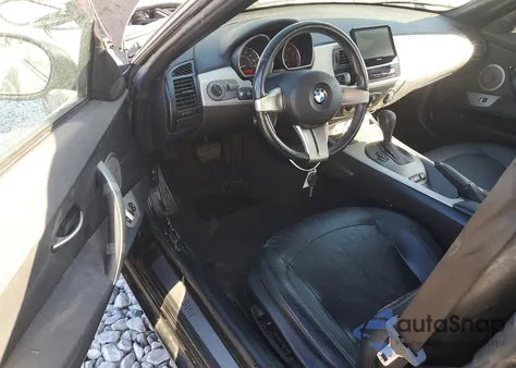 2003 BMW Z4 2.5 z USA, uszkodzony, nr VIN 4USBT334X3LS43540